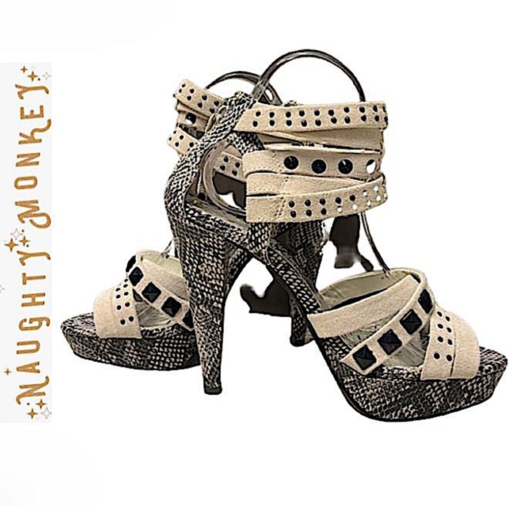Naughty Monkey.NWT.Gorgeous Studded Suede&Leather platform heel.Cream&Silver.7.5